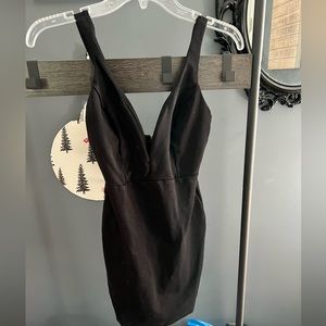 Lulus black vneck size small dress